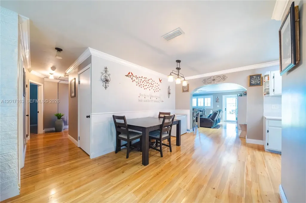 6472 Pierce Street Hollywood FL 33024