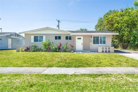 6472 Pierce Street Hollywood FL 33024