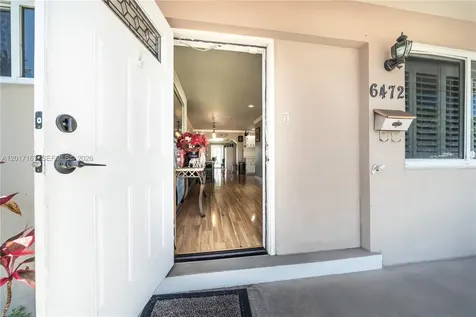 6472 Pierce Street Hollywood FL 33024