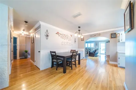 6472 Pierce Street Hollywood FL 33024