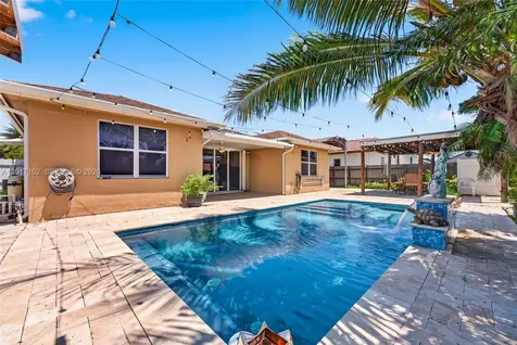 27902 SW 134th Court Homestead FL 33032