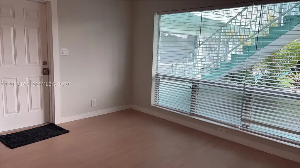 3212 NE 7th Place Pompano Beach FL 33062
