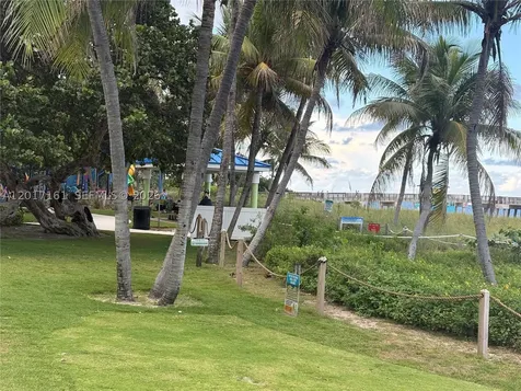 3212 NE 7th Place Pompano Beach FL 33062