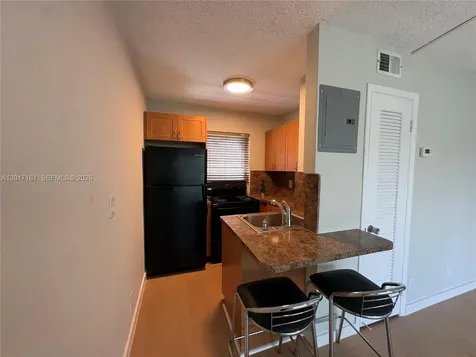 3212 NE 7th Place Pompano Beach FL 33062