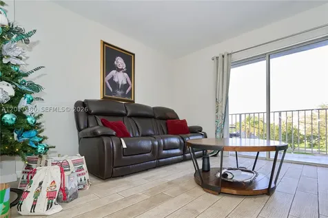 8240 SW 210th Street Cutler Bay FL 33189