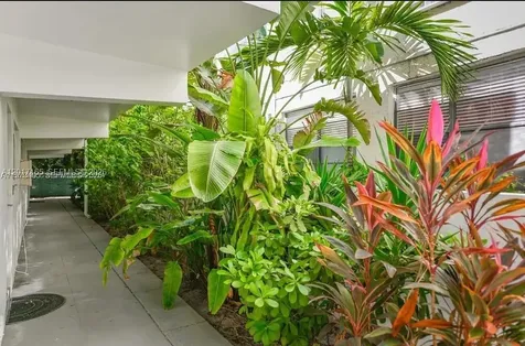 926 Michigan Avenue Miami Beach FL 33139