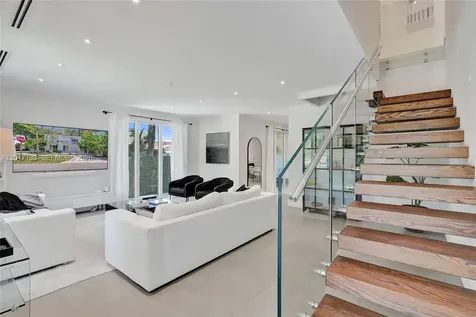 2851 SW 33rd Court Miami FL 33133