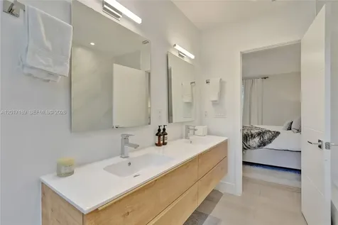 2851 SW 33rd Court Miami FL 33133