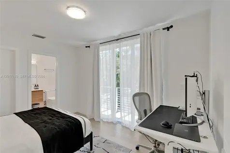 2851 SW 33rd Court Miami FL 33133