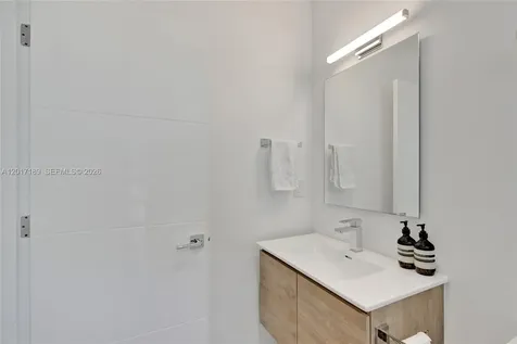 2851 SW 33rd Court Miami FL 33133