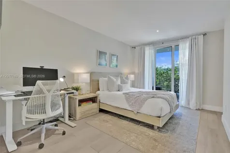 2851 SW 33rd Court Miami FL 33133