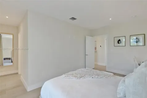 2851 SW 33rd Court Miami FL 33133