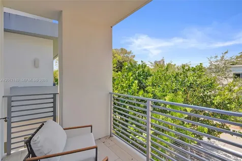 2851 SW 33rd Court Miami FL 33133