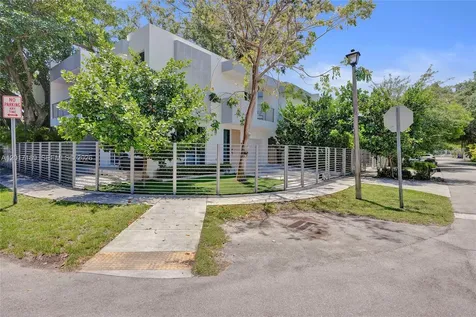 2851 SW 33rd Court Miami FL 33133