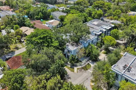 2851 SW 33rd Court Miami FL 33133