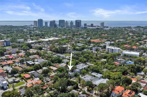 2851 SW 33rd Court Miami FL 33133