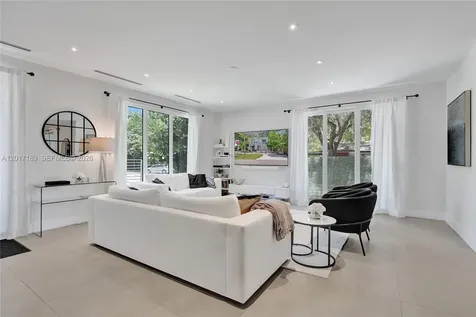 2851 SW 33rd Court Miami FL 33133