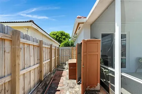 2915 SE 4th Place Homestead FL 33033