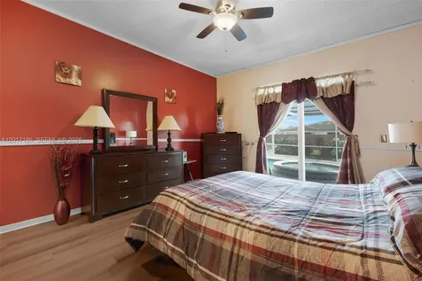2915 SE 4th Place Homestead FL 33033