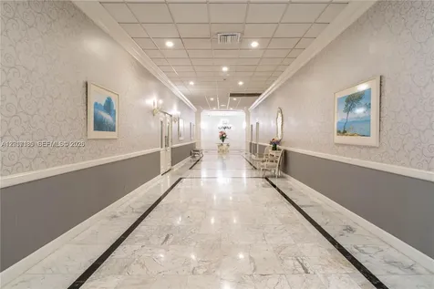 3800 S Ocean Drive Hollywood FL 33019