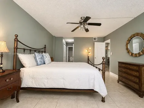 3800 S Ocean Drive Hollywood FL 33019
