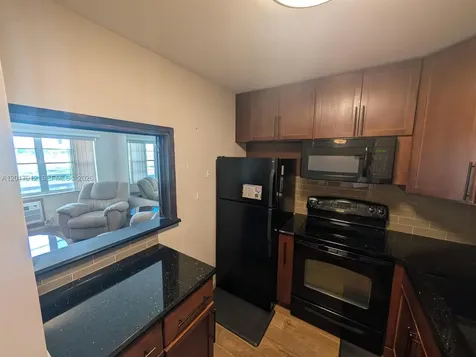 23 Easthampton A West Palm Beach FL 33417