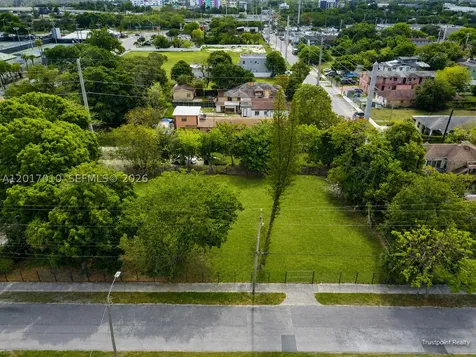 3509 NW 9th Avenue Miami FL 33127