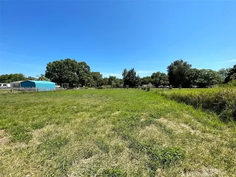 7105 NE 2nd Okeechobee FL 34974