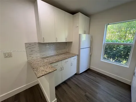 3237 SW 4th Street Miami FL 33135