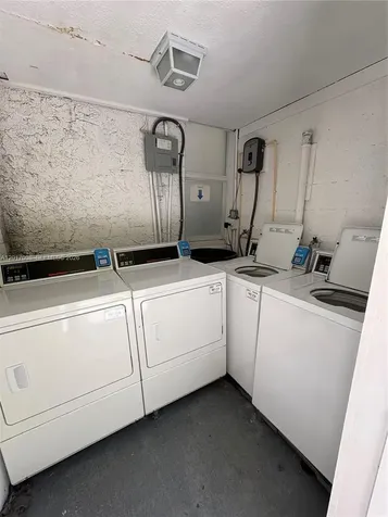 3237 SW 4th Street Miami FL 33135