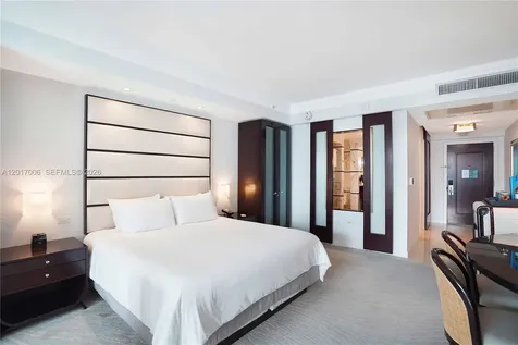 4391 Collins Avenue Miami Beach FL 33140