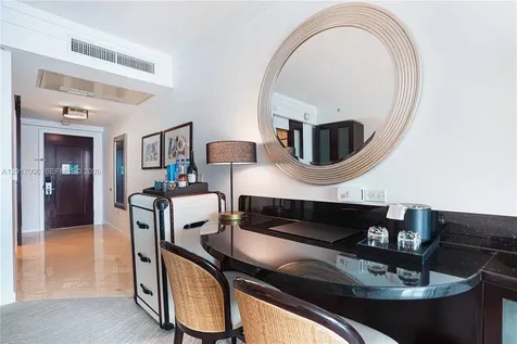4391 Collins Avenue Miami Beach FL 33140