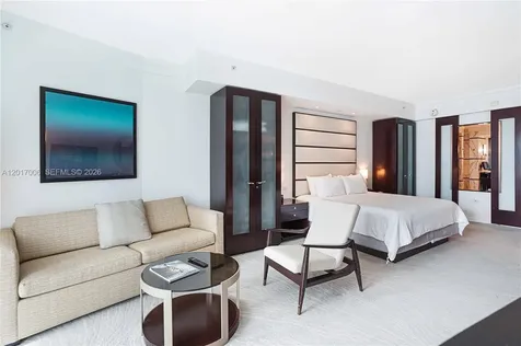 4391 Collins Avenue Miami Beach FL 33140