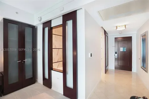 4391 Collins Avenue Miami Beach FL 33140