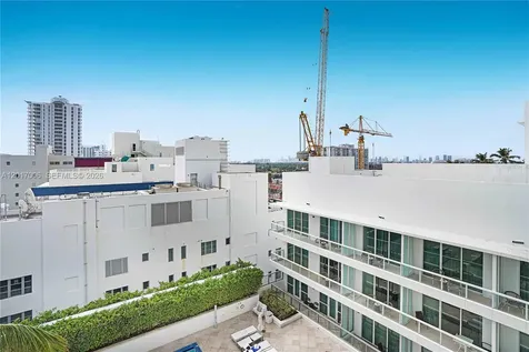 4391 Collins Avenue Miami Beach FL 33140