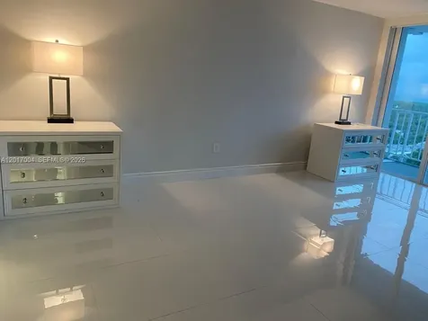 881 Ocean Drive Key Biscayne FL 33149