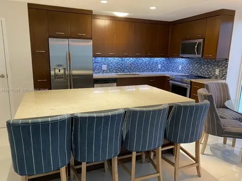 881 Ocean Drive Key Biscayne FL 33149