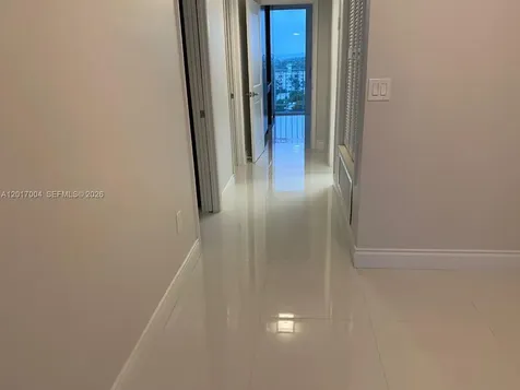 881 Ocean Drive Key Biscayne FL 33149