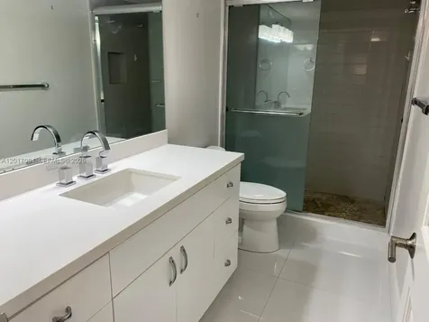 881 Ocean Drive Key Biscayne FL 33149