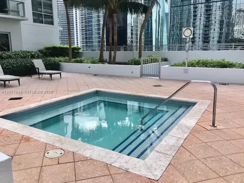 Miami FL 33131