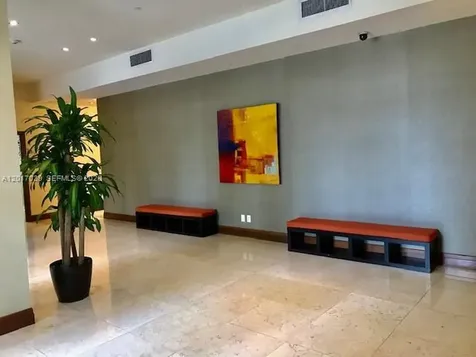 Miami FL 33131