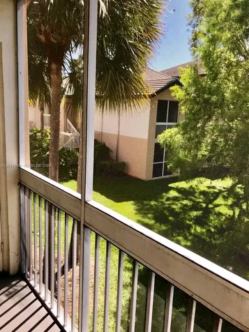 9855 Westview Drive Coral Springs FL 33076