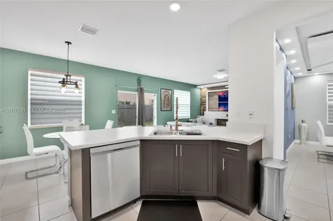 1392 SE 26th Terrace Homestead FL 33035