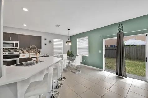 1392 SE 26th Terrace Homestead FL 33035