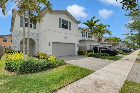 1392 SE 26th Terrace Homestead FL 33035