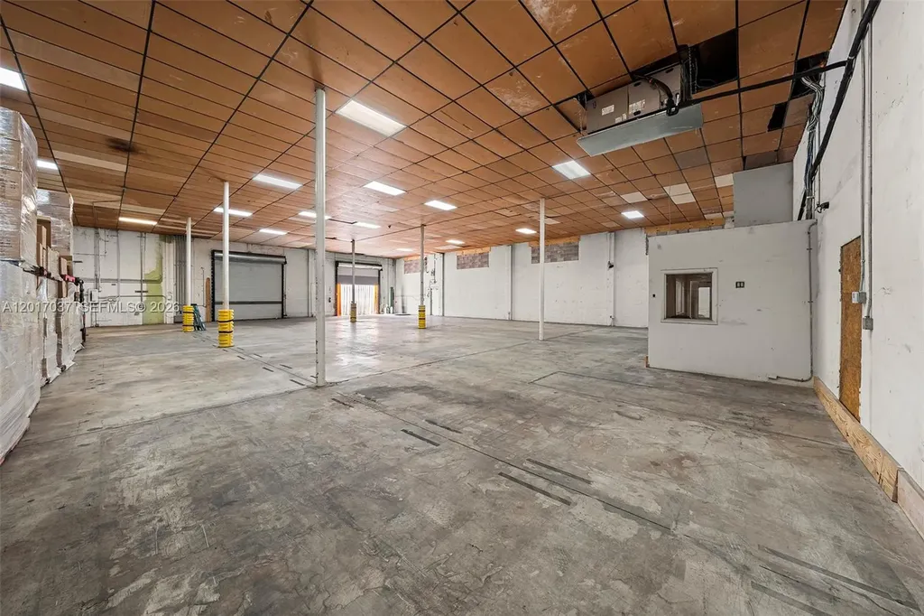 1930 N 30th Road Warehouse + Office Hollywood FL 33021