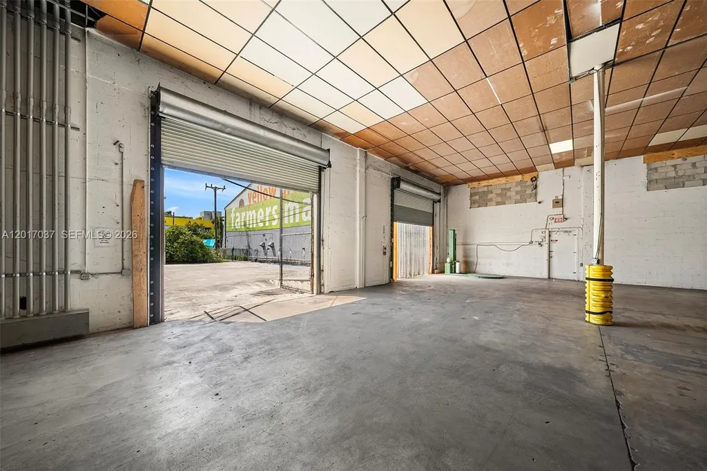 1930 N 30th Road Warehouse + Office Hollywood FL 33021