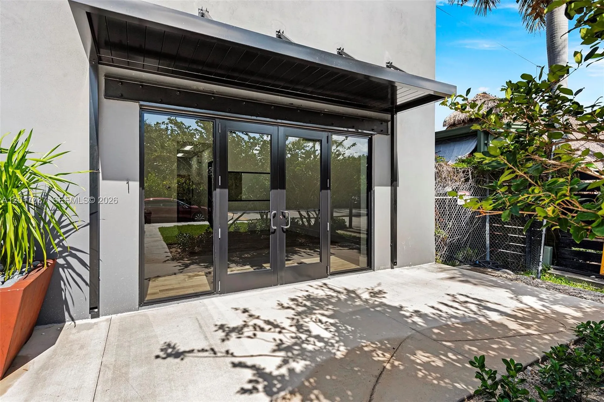 1930 N 30th Road Warehouse + Office Hollywood FL 33021