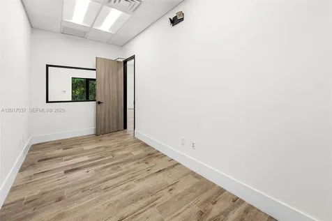 1930 N 30th Road Warehouse + Office Hollywood FL 33021