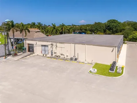 1930 N 30th Road Warehouse + Office Hollywood FL 33021